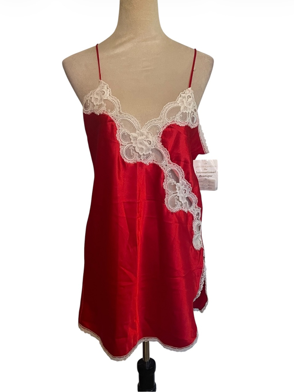 Vintage UndercoverWear Red Lingerie Nightgown Camisole White Lace Trim - Medium - Picture 1 of 7